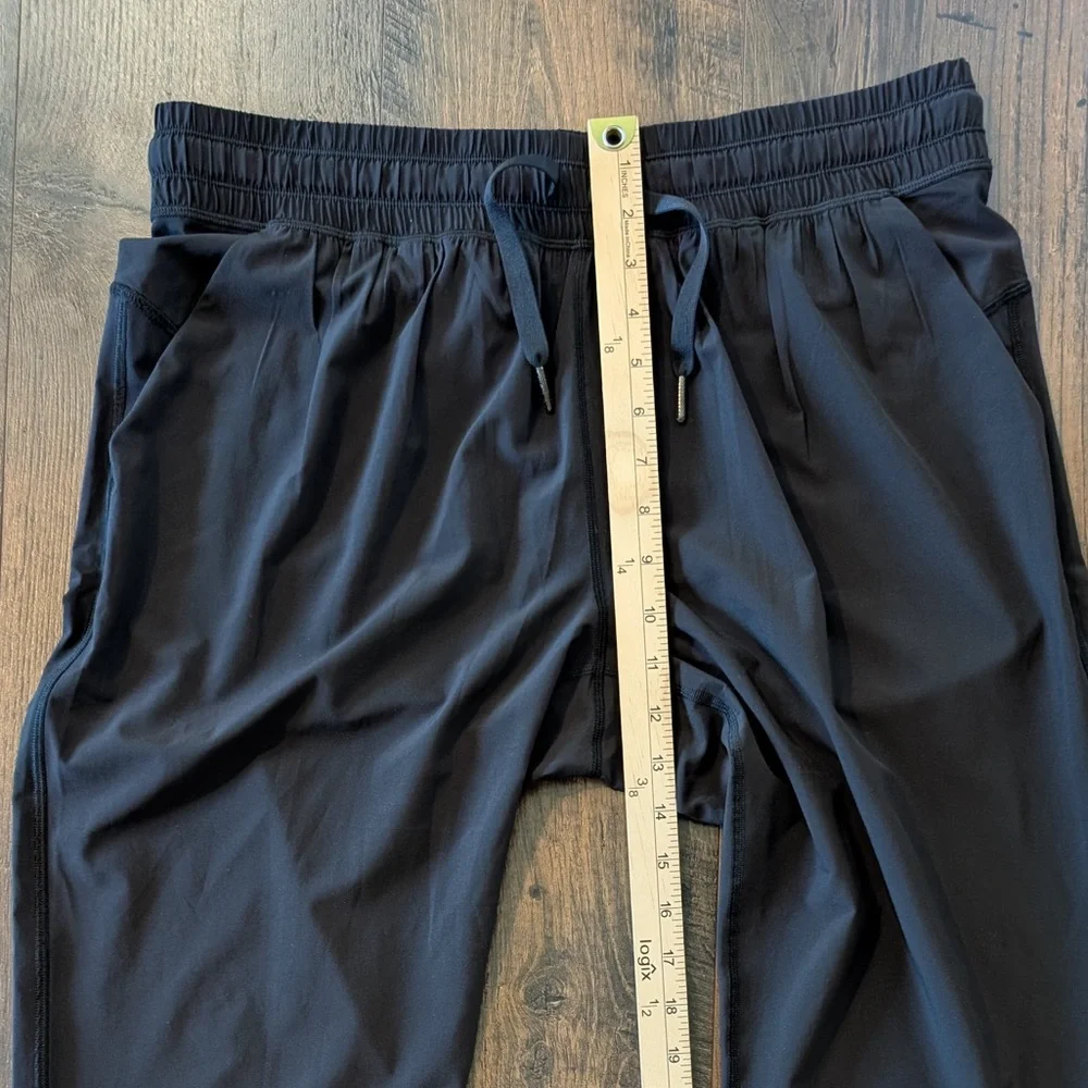 Lululemon Namaskar Crop Black Size 8